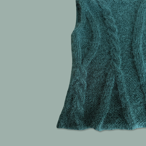 Dynamic Twist Vest