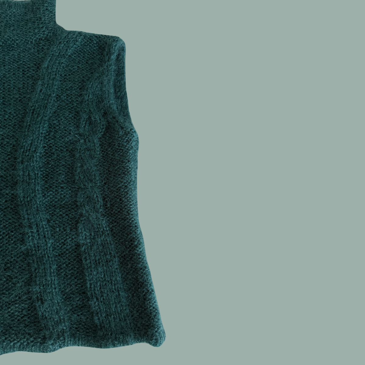 Dynamic Twist Vest – fraisesetdesirs